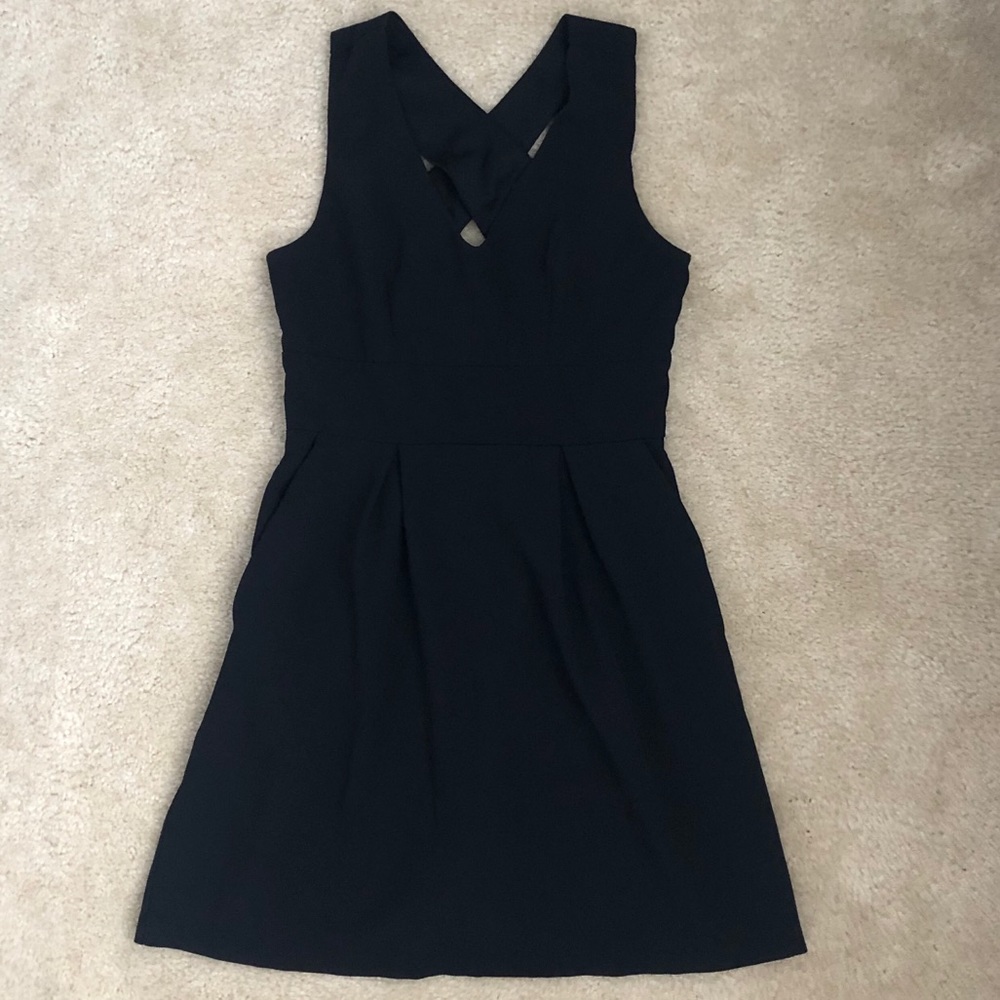 Black dress w/ criss cross back